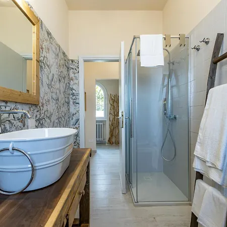 Luxury Villa, Swimming Pool, Private Beach, Sleeps 8 Villa *