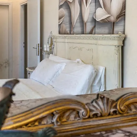 Luxury Villa, Swimming Pool, Private Beach, Sleeps 8 Villa *