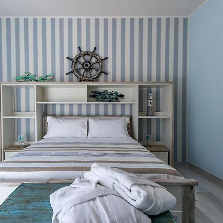 Luxury Villa, Swimming Pool, Private Beach, Sleeps 8 Villa