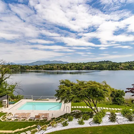 Luxury Villa, Swimming Pool, Private Beach, Sleeps 8 *