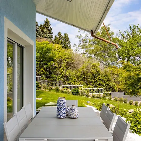 Luxury Villa, Swimming Pool, Private Beach, Sleeps 8 Villa